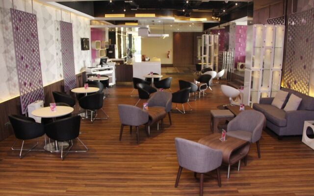 Holiday Inn Bandung Pasteur by IHG