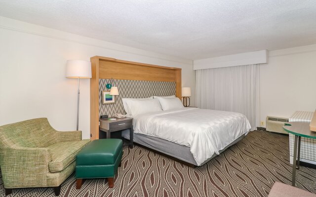 Holiday Inn Resort Oceanfront at Surfside Beach by IHG
