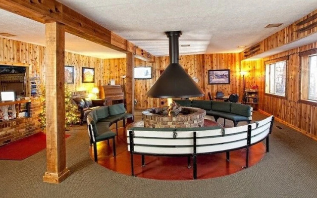 Chateau Apres Lodge