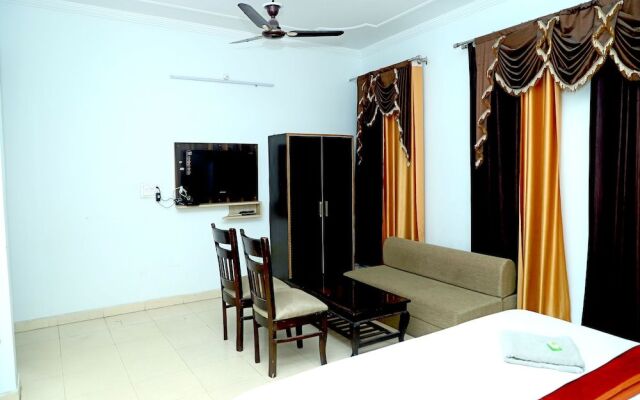 Hotel 4 U Rishikesh - Hostel