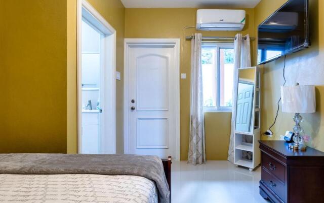 Luxury Getaway with Pool and Amazing Ocean view - Montego Bay