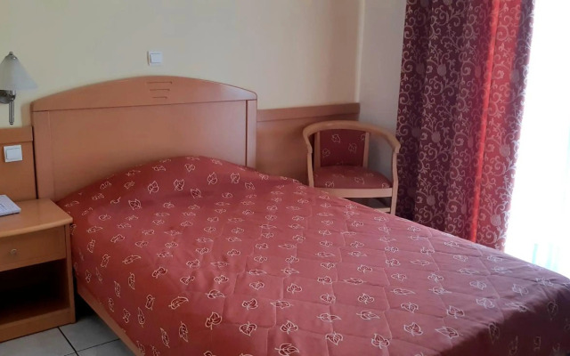 Hotel Tolo