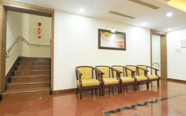OYO 28567 Krishna Holiday Village