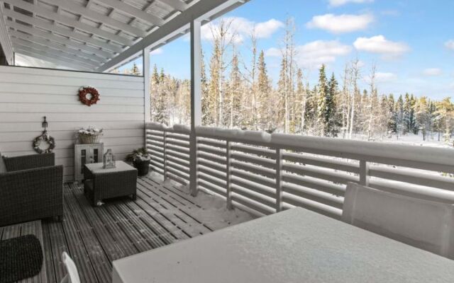 Skivillas 78 ukkohalla (2)