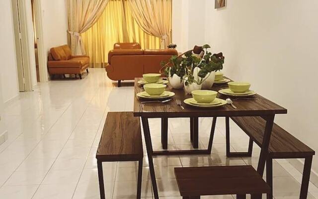 Serdang Raya by Yolodge