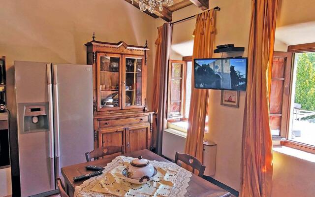 Exquisite Holiday Home in Pistoia With Swimming Pool