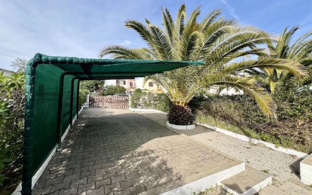 Tavira Traditional Villa by Homing