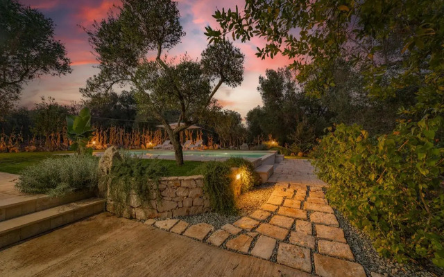 Trulli Stella, Mimosa & Porta Blu - 3 individual Luxury Trulli Villas with private pools and gardens