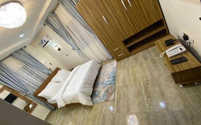 Highgate Apartment