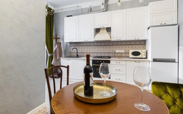 Смольського, 6