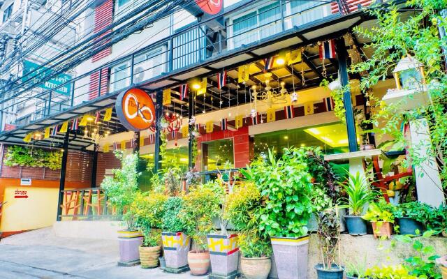 The Konnect Hotel
