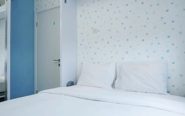 Best Comfy and Modern 2BR Green Pramuka Apartment