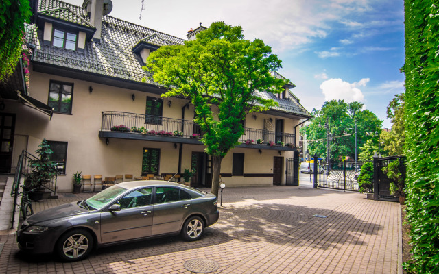 Nobilton Hotel