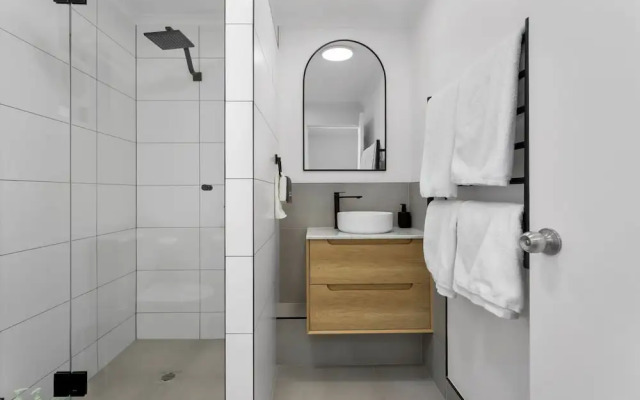 Elphin Villas Serviced Apartments & Motel Suites