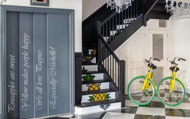 Staypineapple, A Delightful Hotel, South End