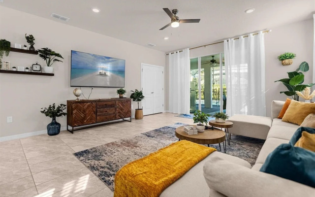 VedaHive Luxury Villa