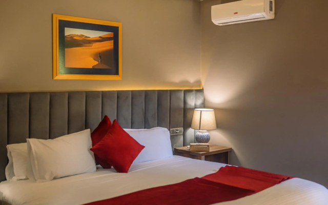 Hotel Karam Palace