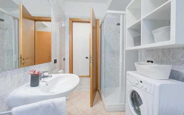 The Modern Apartment In Stresa