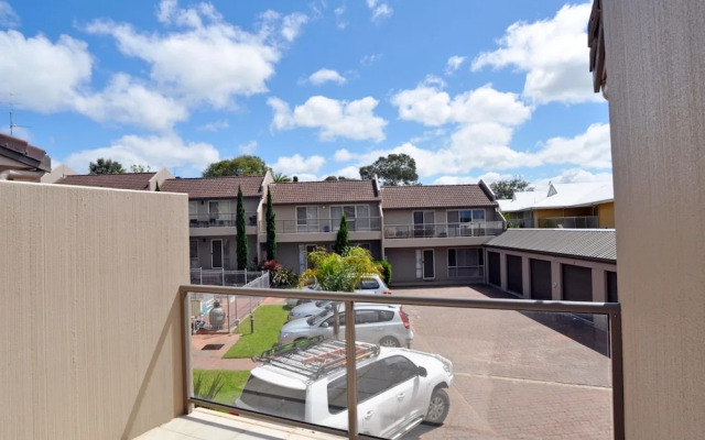 The Esplanade 4 - Free Wifi & Foxtel Included