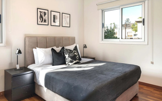 Phaedrus Living Evergreen City Flat