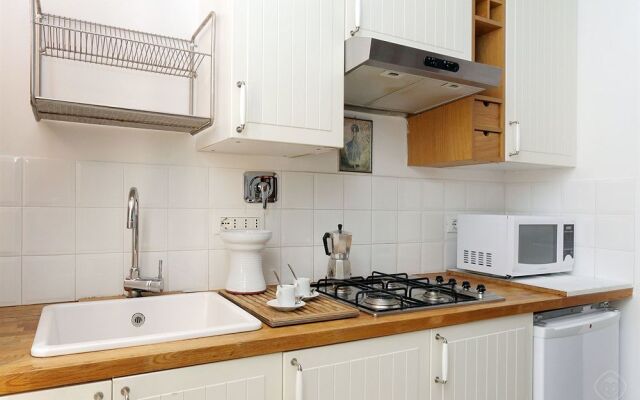 Vaticano apartments-Sistine Chapel area