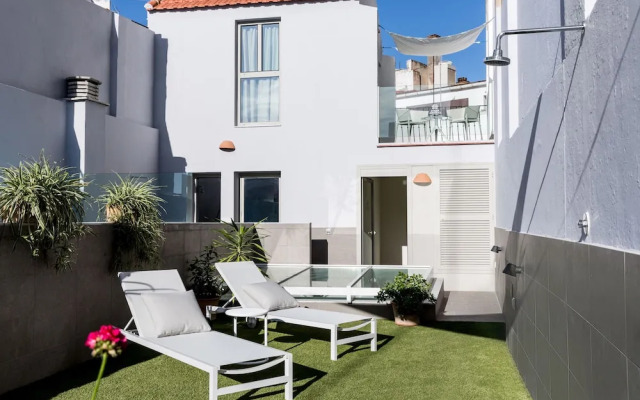 Puerta Catedral Arenal Suites