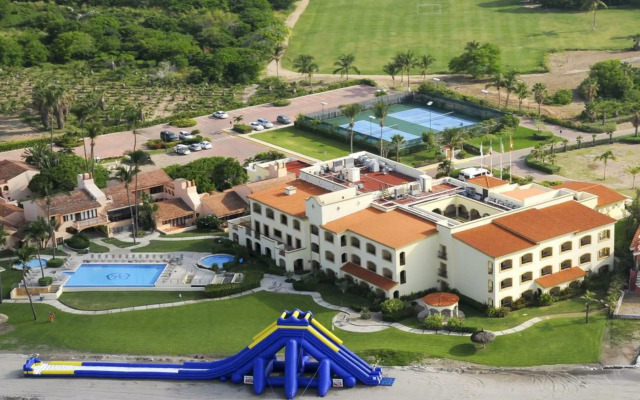Las Villas Hotel & Golf by Estrella del Mar