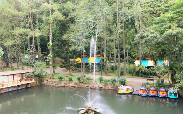 Taman Safari Lodge
