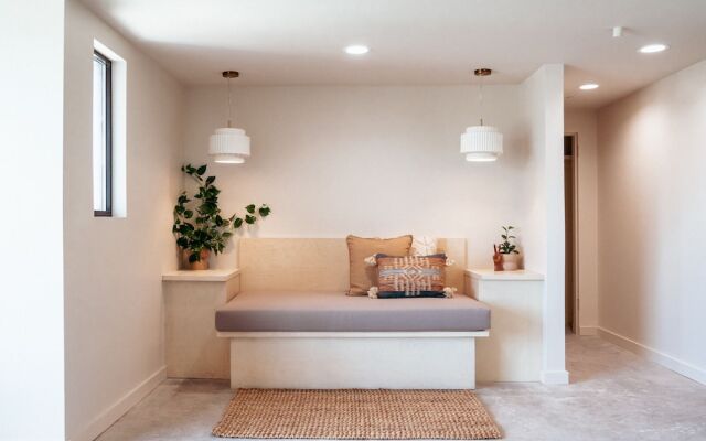 Brut Hotel