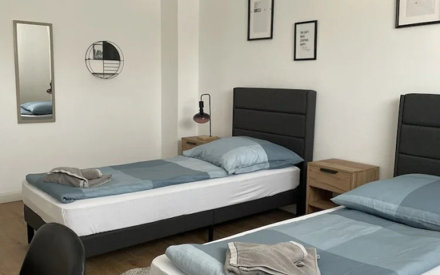 GREEN HILL Apartment