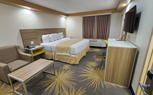 Econo Lodge Woodbridge