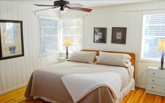 106 30th St 4 Bedroom Home