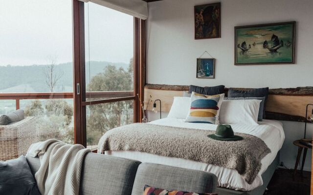 Kangaroo Ridge Retreat