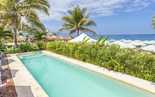 Suites at Sapphire Ocean Club