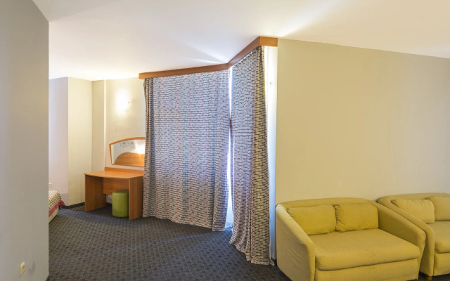 MPM Kalina Garden Hotel