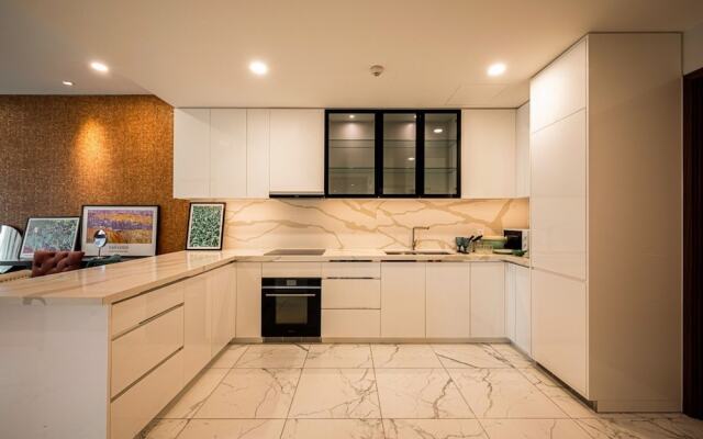 Metropole Complex By KVG Suite Apartment