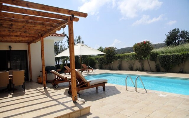 Eve Pissouri Soultanina Villa