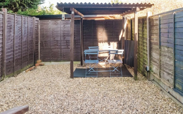 Corner House - Bright 2BD in Cheltenham