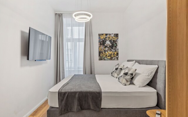 SKY9 Apartments District 6
