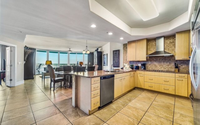 Crd1205 3 Bedroom Condo