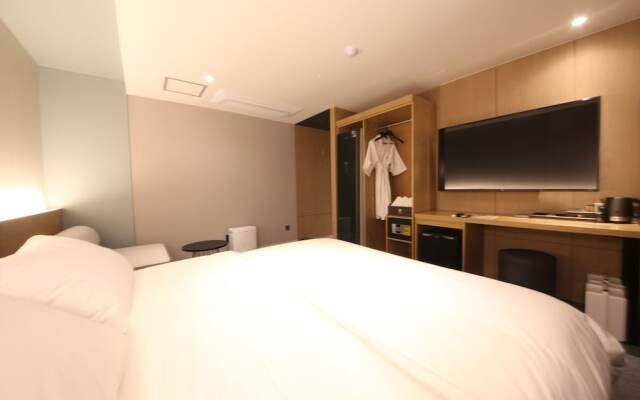 Busan Sasang The Van Hotel