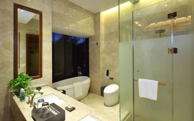 Sanya Ocean Sonic Banling Hotspring Resort