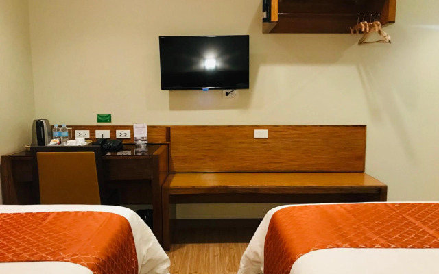 Coron Soleil Express Hotel