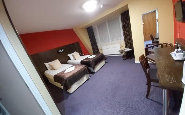 The Queensberry Hotel & Restaurant