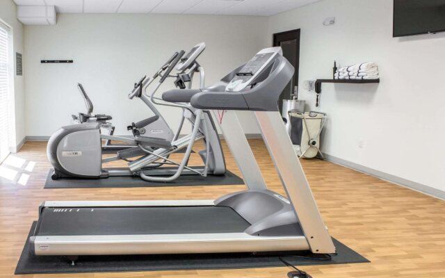 MainStay Suites Lincoln University Area