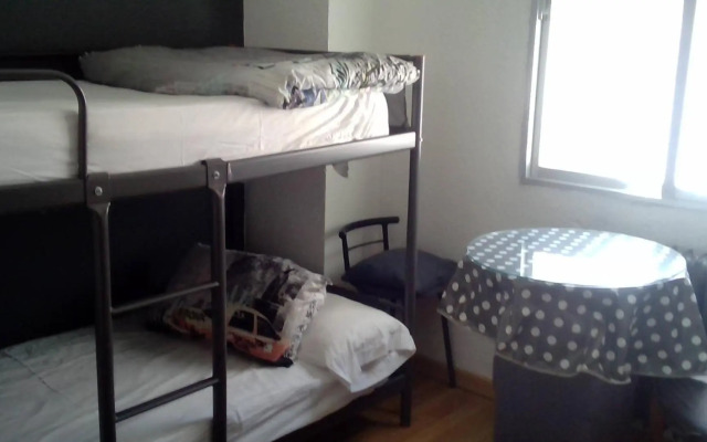 CAJA MAGICA Privada baño compartido