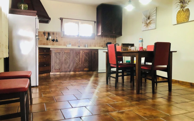 Casita Bellavista With Great Views in Mozaga