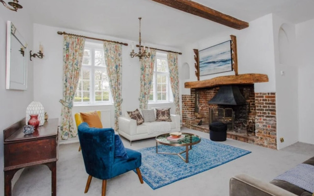 The Royal Retreat -elegant 7bdr With Garden