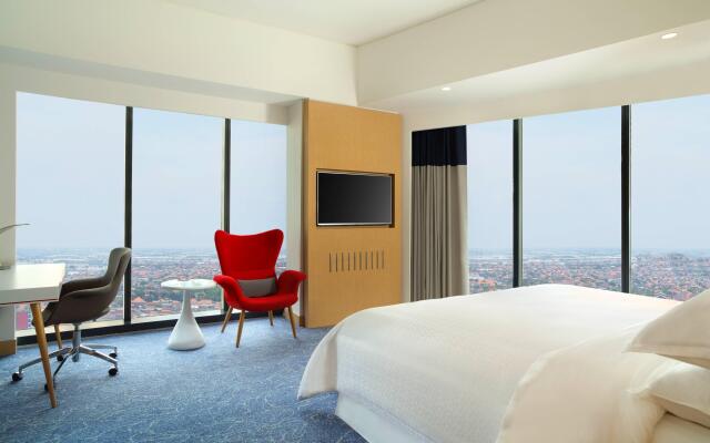 Four Points by Sheraton Surabaya, Tunjungan Plaza