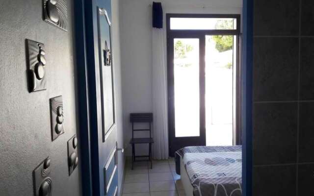 House With 2 Bedrooms In Letang Sale Les Bains With Enclosed Garden And Wifi 30 M From The Beach